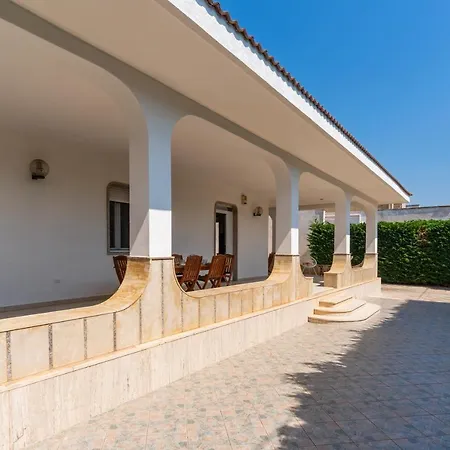 Di Chiara Villa Torre Lapillo