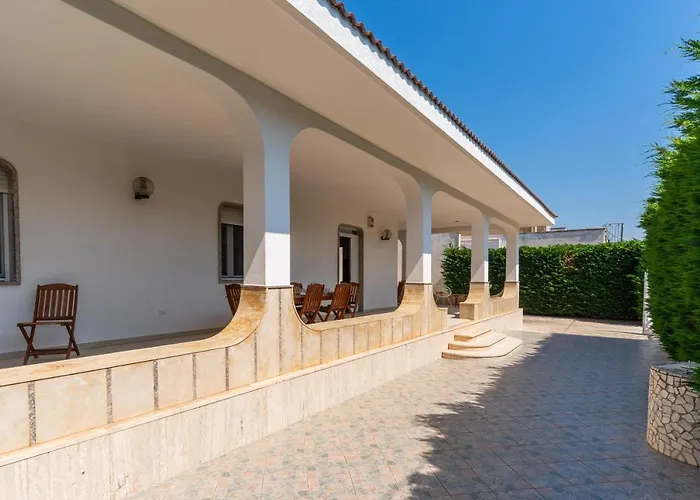 Di Chiara Villa Torre Lapillo